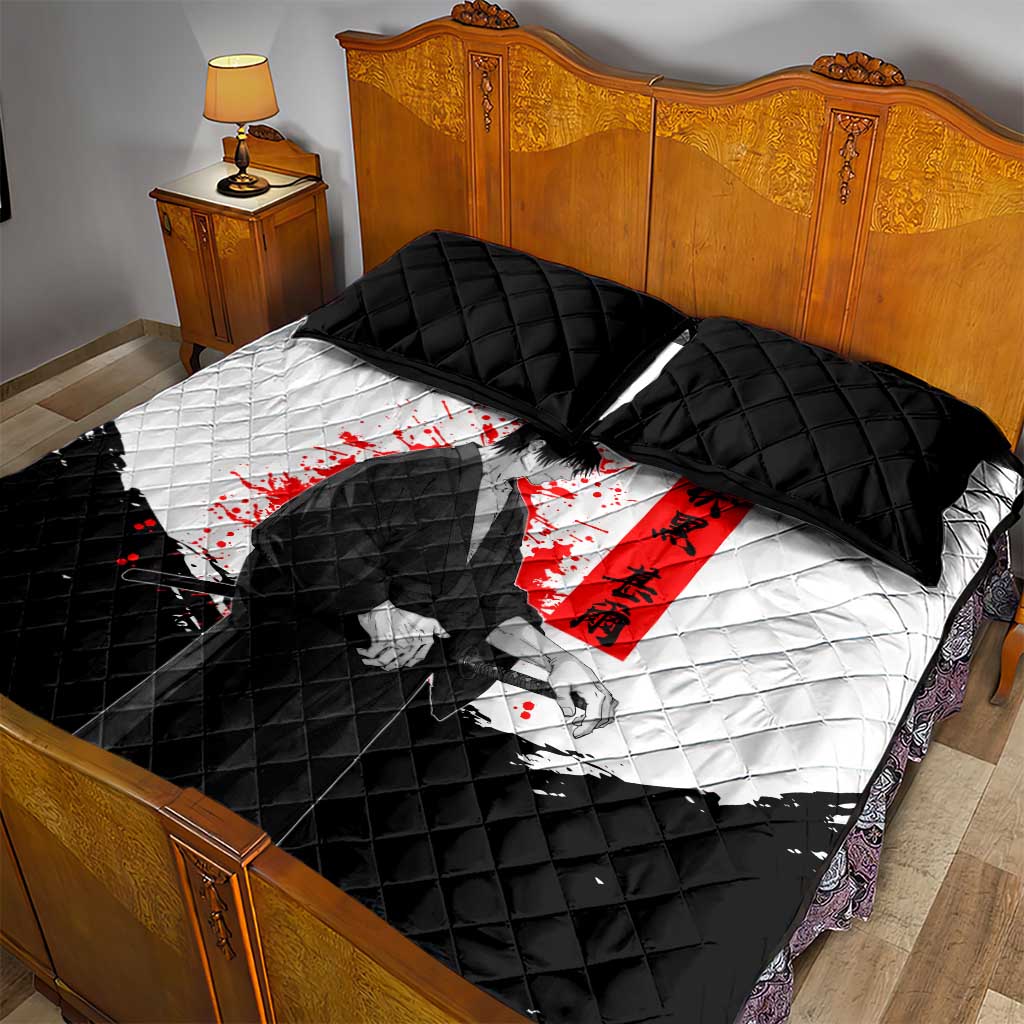 Toji Fushiguro Jujutsu Kaisen Samurai Theme Quilt Bed Set with Katana, Red Kanji and Oni Mask Artwork - The Mazicc