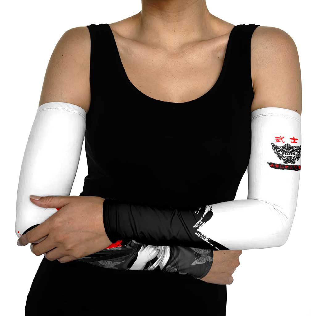Shinsuke Takasugi Gintama Samurai Design Arm Sleeves with Katana, Red Calligraphy and Oni Mask Art - The Mazicc