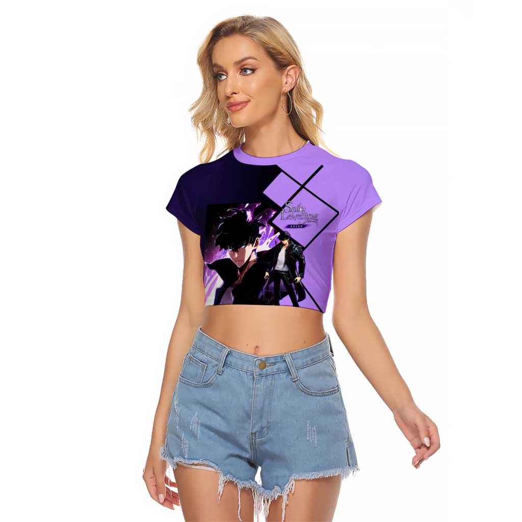 Sung Jinwoo Solo Leveling Raglan Cropped T Shirt with Shadow Monarch Aura and Dark Battle Pose Design - The Mazicc